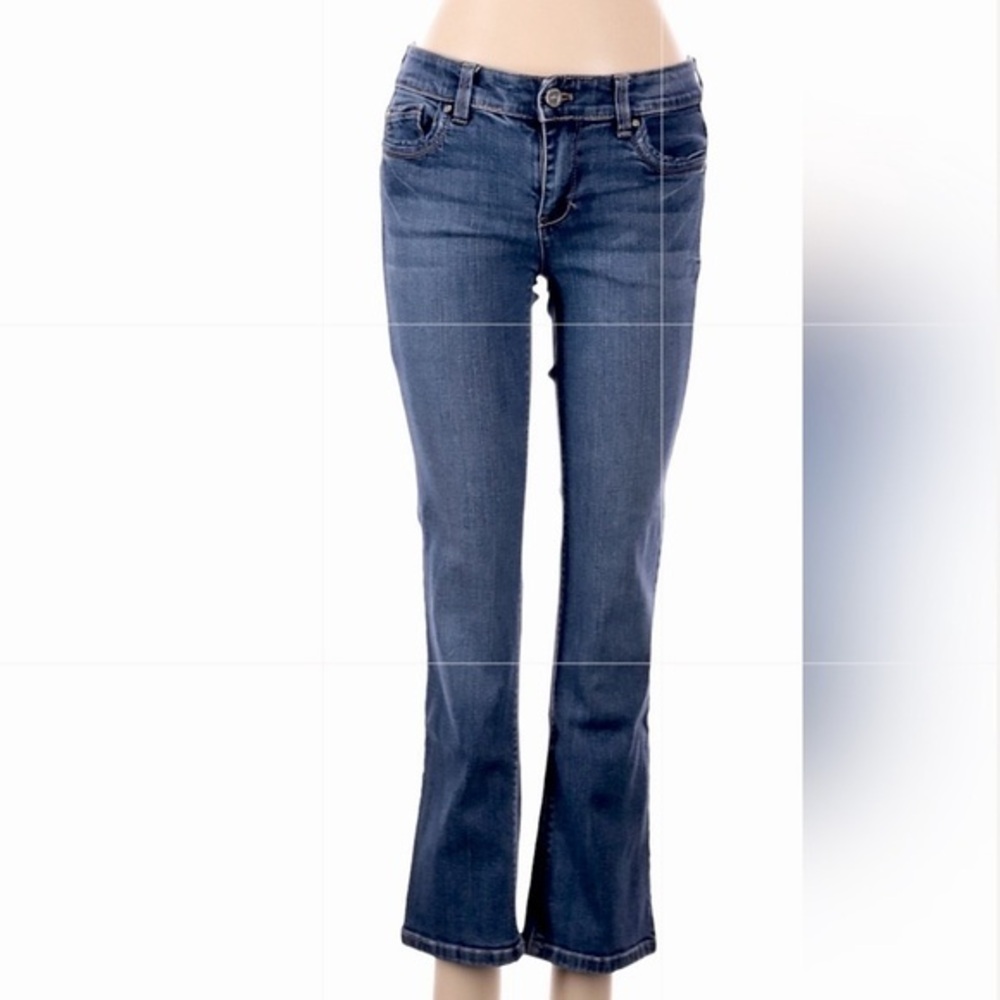 WHBM size 00S dark blue wash boot cut mid-rise embroidered back pockets jeans